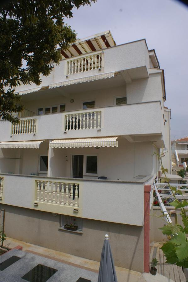 Apartments By The Sea Mandre, Pag - 4098 Zewnętrze zdjęcie
