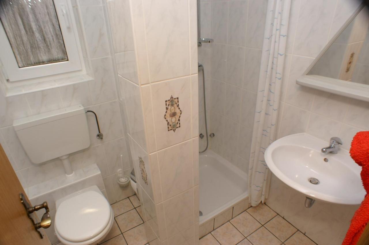 Apartments By The Sea Mandre, Pag - 4098 Zewnętrze zdjęcie