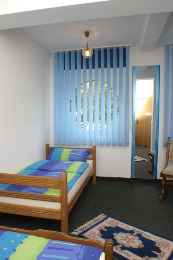 Apartments By The Sea Mandre, Pag - 4098 Zewnętrze zdjęcie